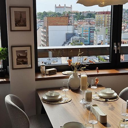 Panorama View Design Apt In Old Town - Free Parking Bratislava Dış mekan fotoğraf