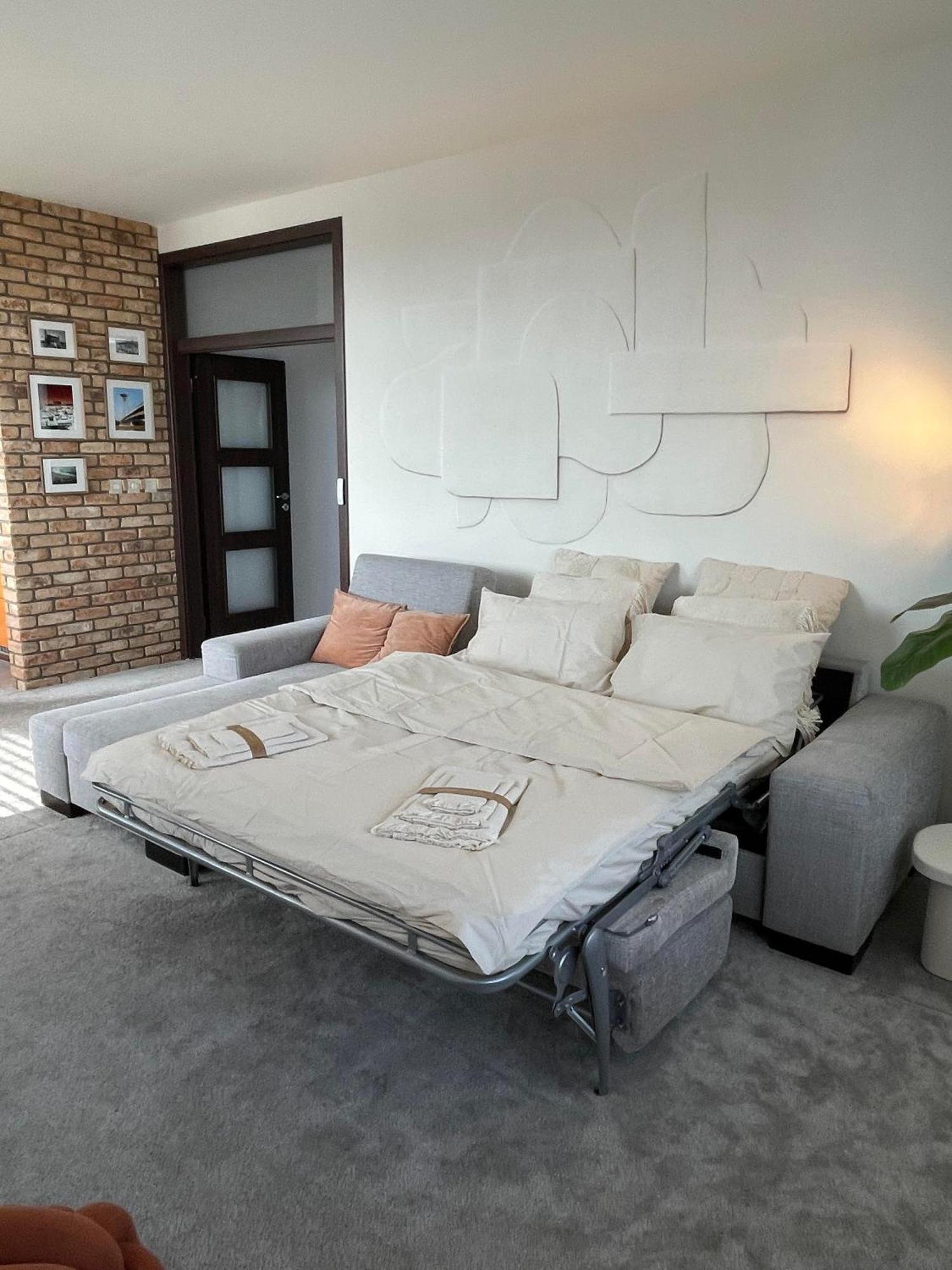 Panorama View Design Apt In Old Town - Free Parking Bratislava Dış mekan fotoğraf