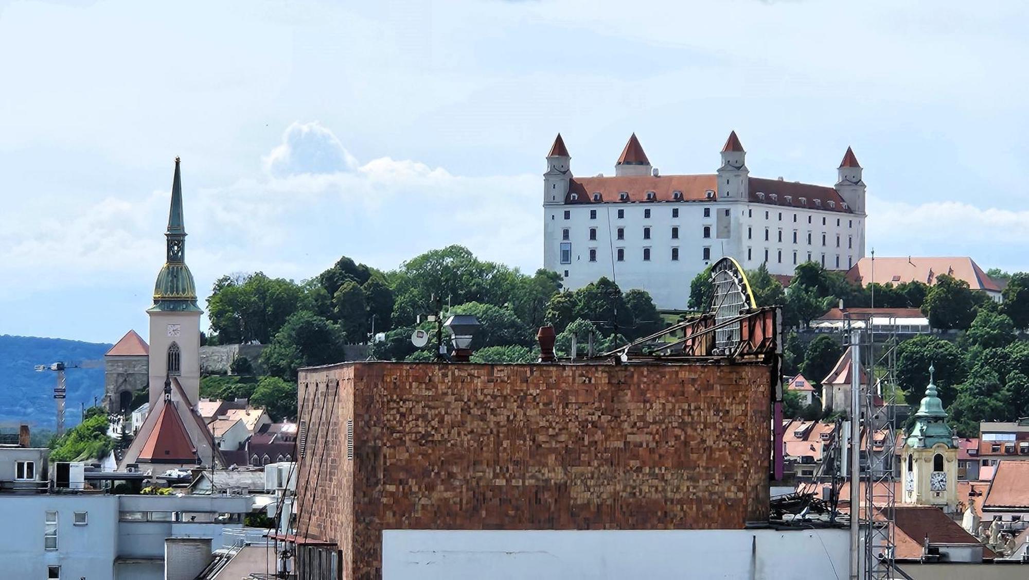 Panorama View Design Apt In Old Town - Free Parking Bratislava Dış mekan fotoğraf