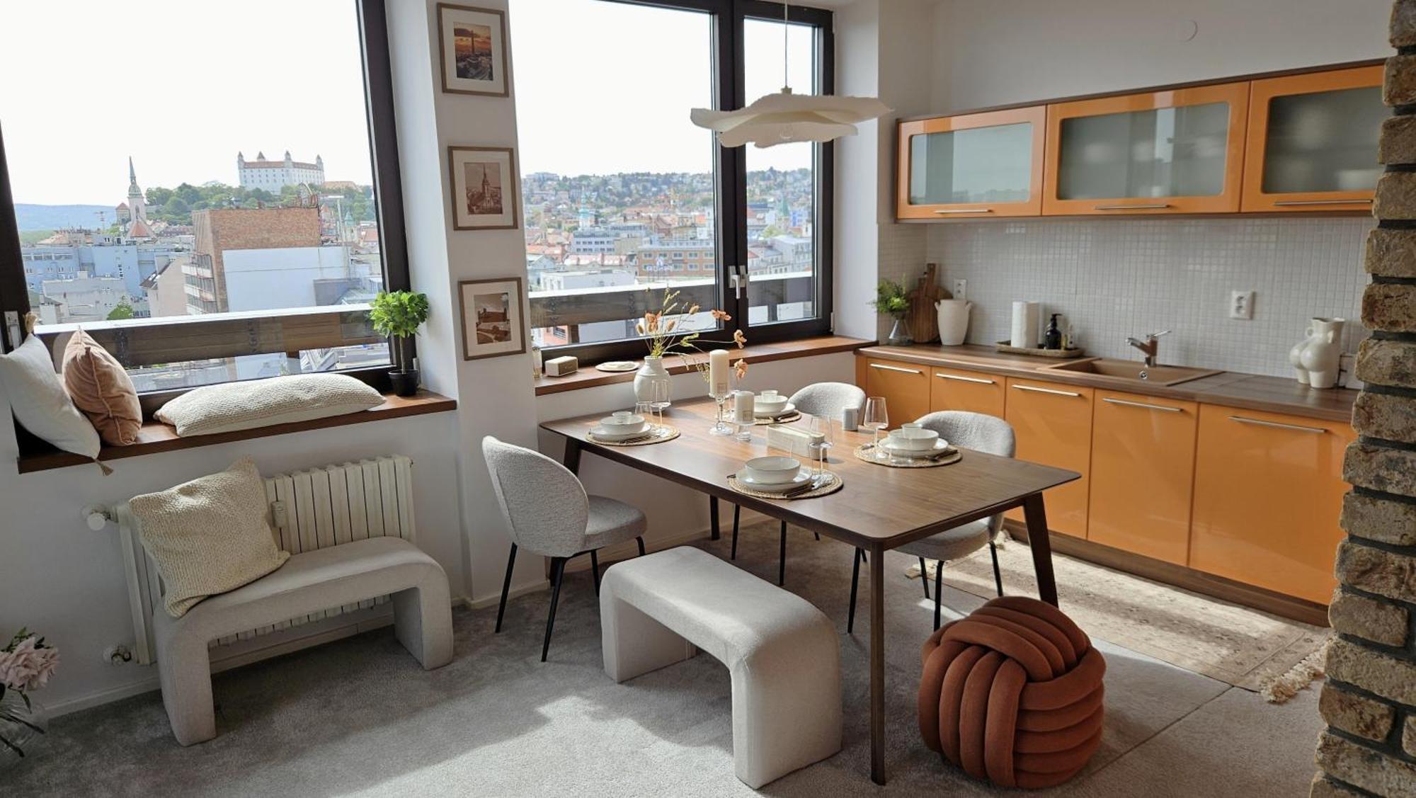 Panorama View Design Apt In Old Town - Free Parking Bratislava Dış mekan fotoğraf